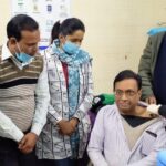 डीएम ने किया हुसैनगंज टिकाकरण केंद्र का निरीक्षण