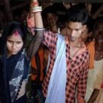 चाचा गए हैं बाहर कमानें भतिजा ने कर लिया चाची से शादी