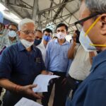 रिविलगंज सेमरिया श्मशान घाट की सड़क को लेकर विधायक ने की डीआरएम वाराणसी से वार्ता