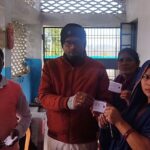 बनियापुर रेफरल अस्पताल में स्वास्थ्य कर्मियों के लिए कैंप लगाकर ई श्रम कार्ड बनवाया गया