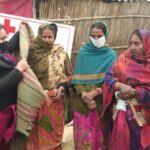 इंडियन रेड क्रॉस सोसाइटी सारण ने दलित बस्ती में गरीबों एवं जरूरतमंदो के बीच किया कंबल का वितरण