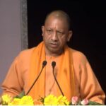 कांग्रेस ने सेक्युलर और समाजवादी शब्द संविधान में चोरी से जोड़ा : योगी आदित्यनाथ